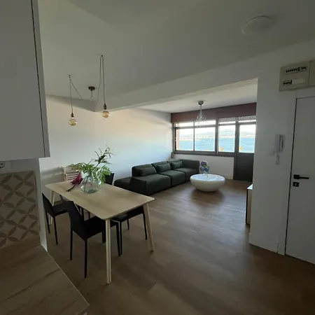 Piso 4 Playa Апартаменты Сада