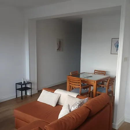 Piso 4 Playa Apartman Sada